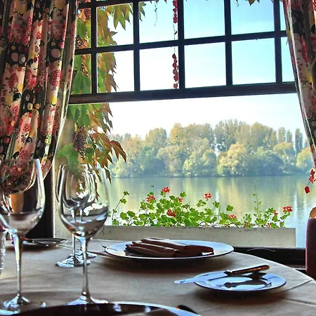 La Chaine D'or Les Andelys