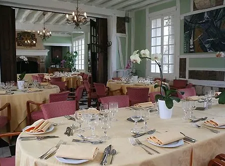 Отель La Chaine D'or 3*